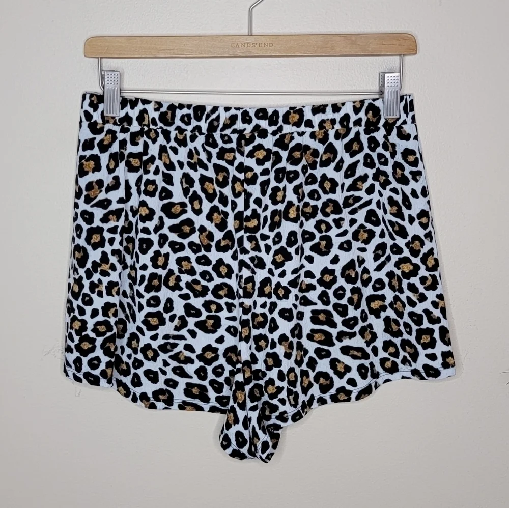 Show Me Your Mumu Maritime Short in White Tan Black Leopard Print Size Large